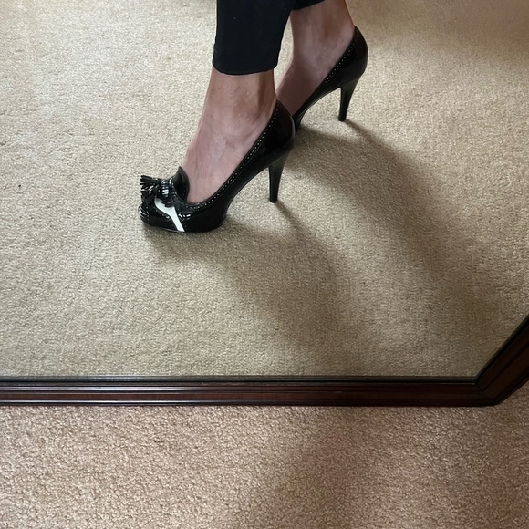 White House Black Market “Kate” Black & White Patent Leather Heels - Picture 12 of 17